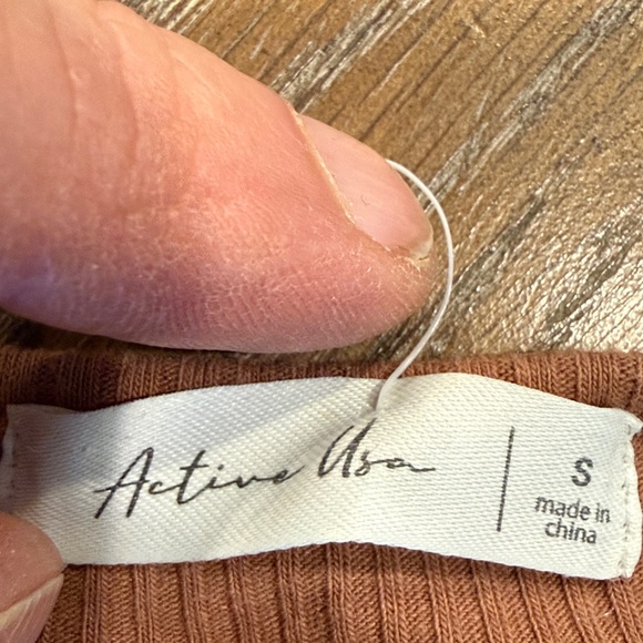 Active USA Ribbed Cutout Crop Top - Brown - Picture 4 of 8